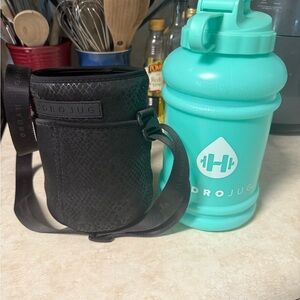 HydroJug Aqua Bottle with Black Sleeve